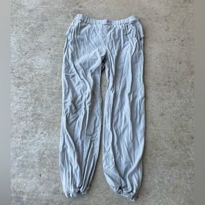Lululemon Women’s Essential Affinity Mid Rise Jogger Size 4 Silver Drop W5CHA
